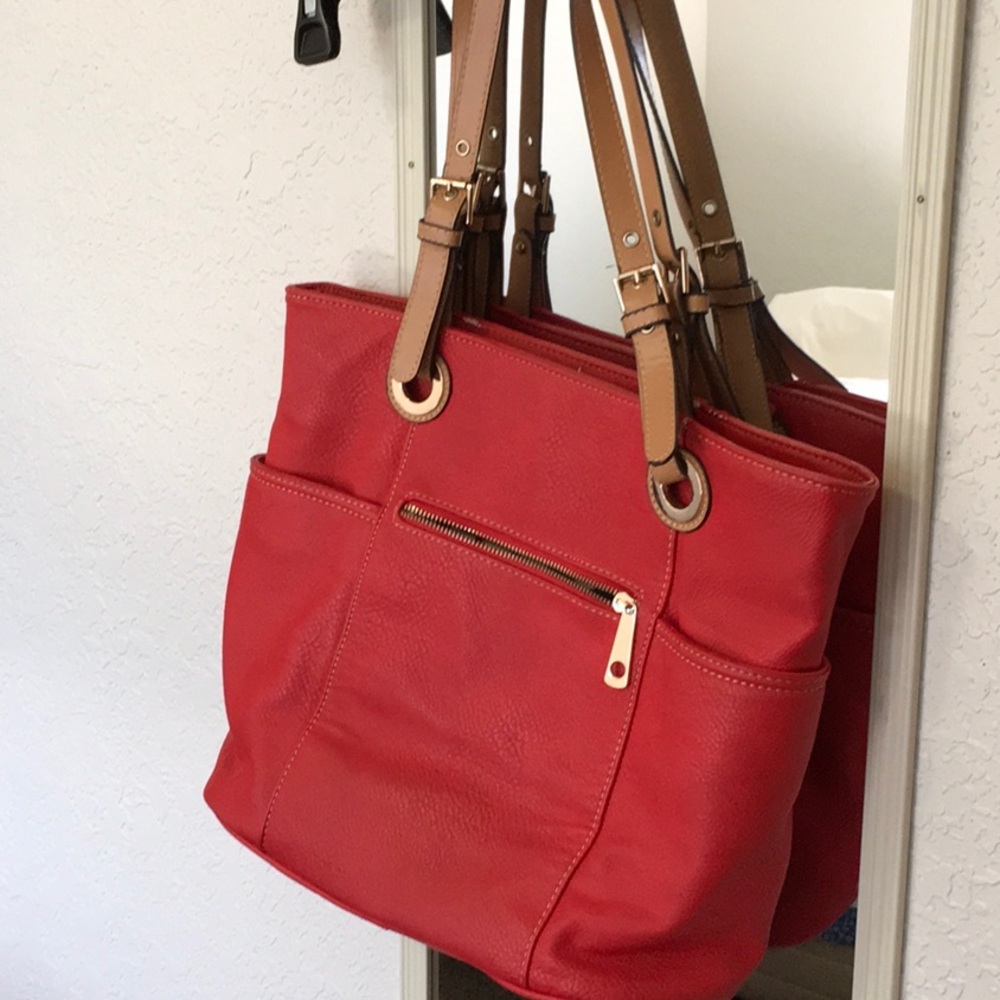 Red large purse.